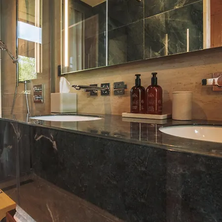 Oys Maastricht Retreat, A Leading Of The World Szálloda 5*