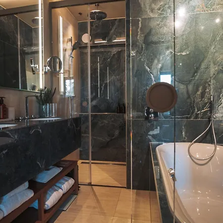 Oys Maastricht Retreat, A Leading Of The World Szálloda 5*