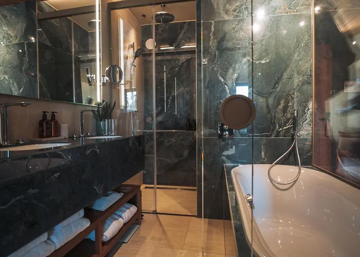 Oys Maastricht Retreat, A Leading Of The World Отель 5*